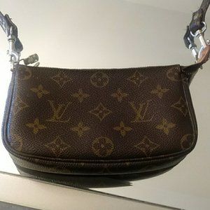 Louis Vuitton Mini Pochette & LV Shoulder Strap